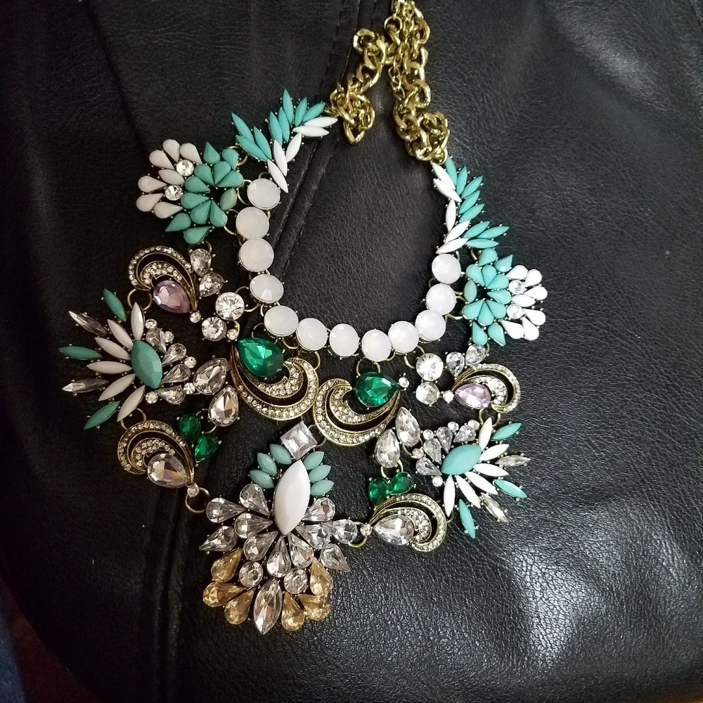Necklace - Picture 3 of 5